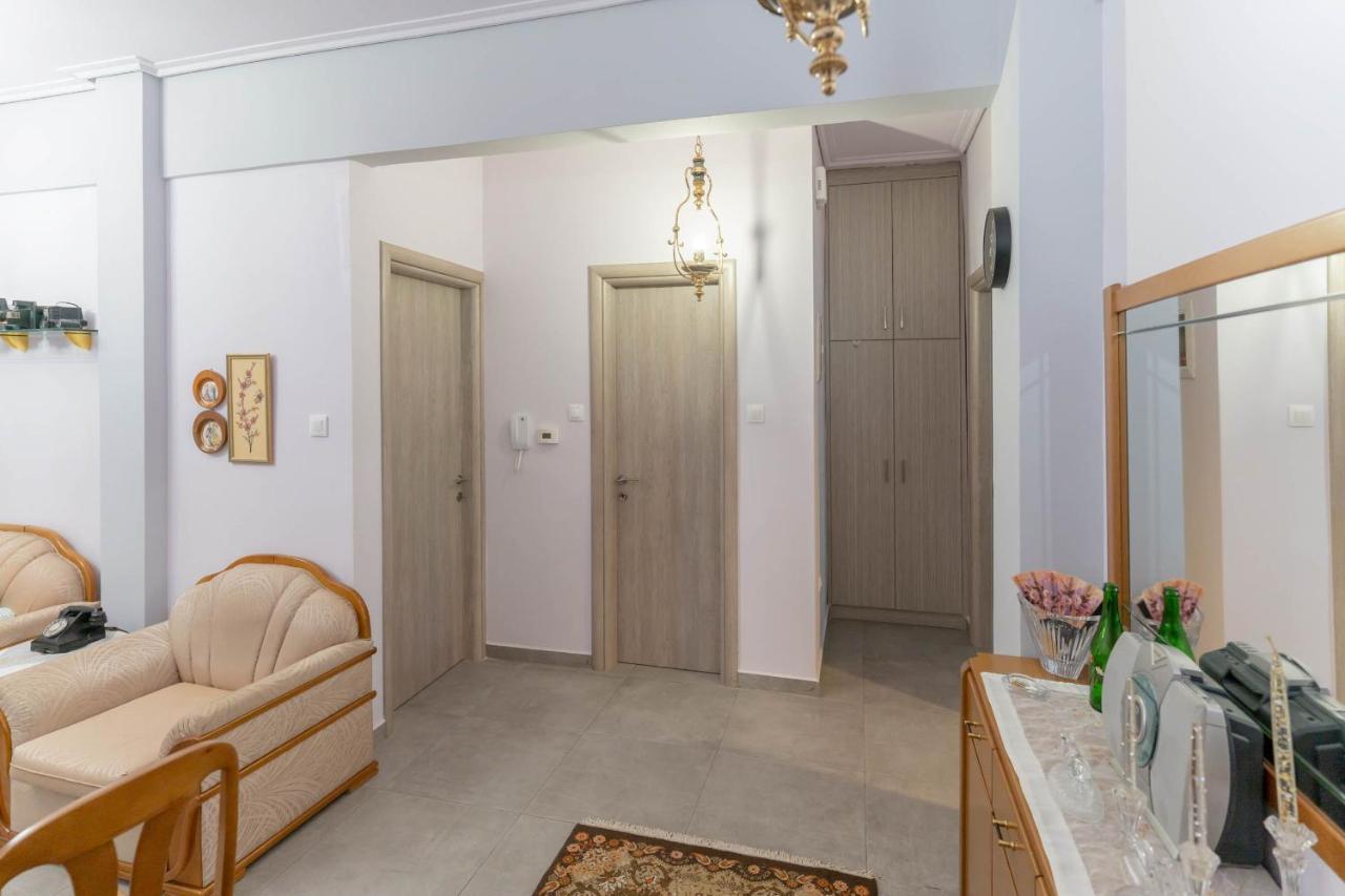 Byt Downtown Flat Larissa Exterior photo